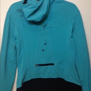 Lululemon pullover teal jacket